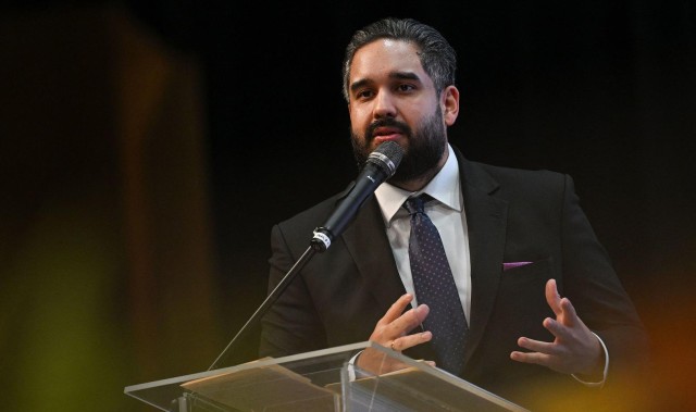 华体会hth下载-红星深度丨马杜罗被捕14天，其子呼吁与美建交，委政坛洗牌完成，华盛顿重组石油新局