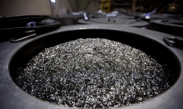 华体会hth下载-特朗普向全球发出通牒：180天内必须对中国动手，不帮忙就加税