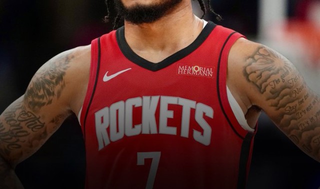 火记：惠特莫尔对出场时间不满，未能满足乌度卡要他以团队为重的要求