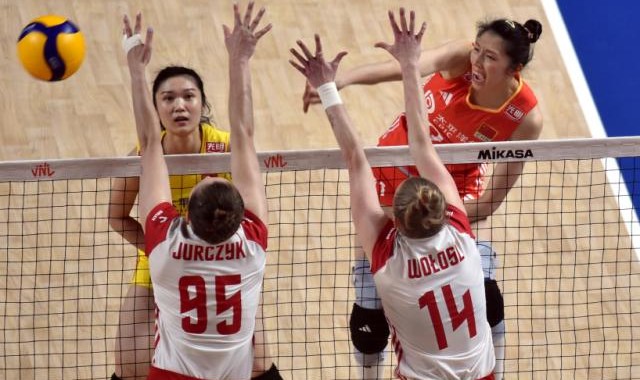 华体会官网-中国女排世联赛9胜3负进总决赛 攻强守弱仍需调整